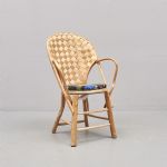 557436 Wicker chair